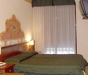 Szálloda Dolomiti 3*